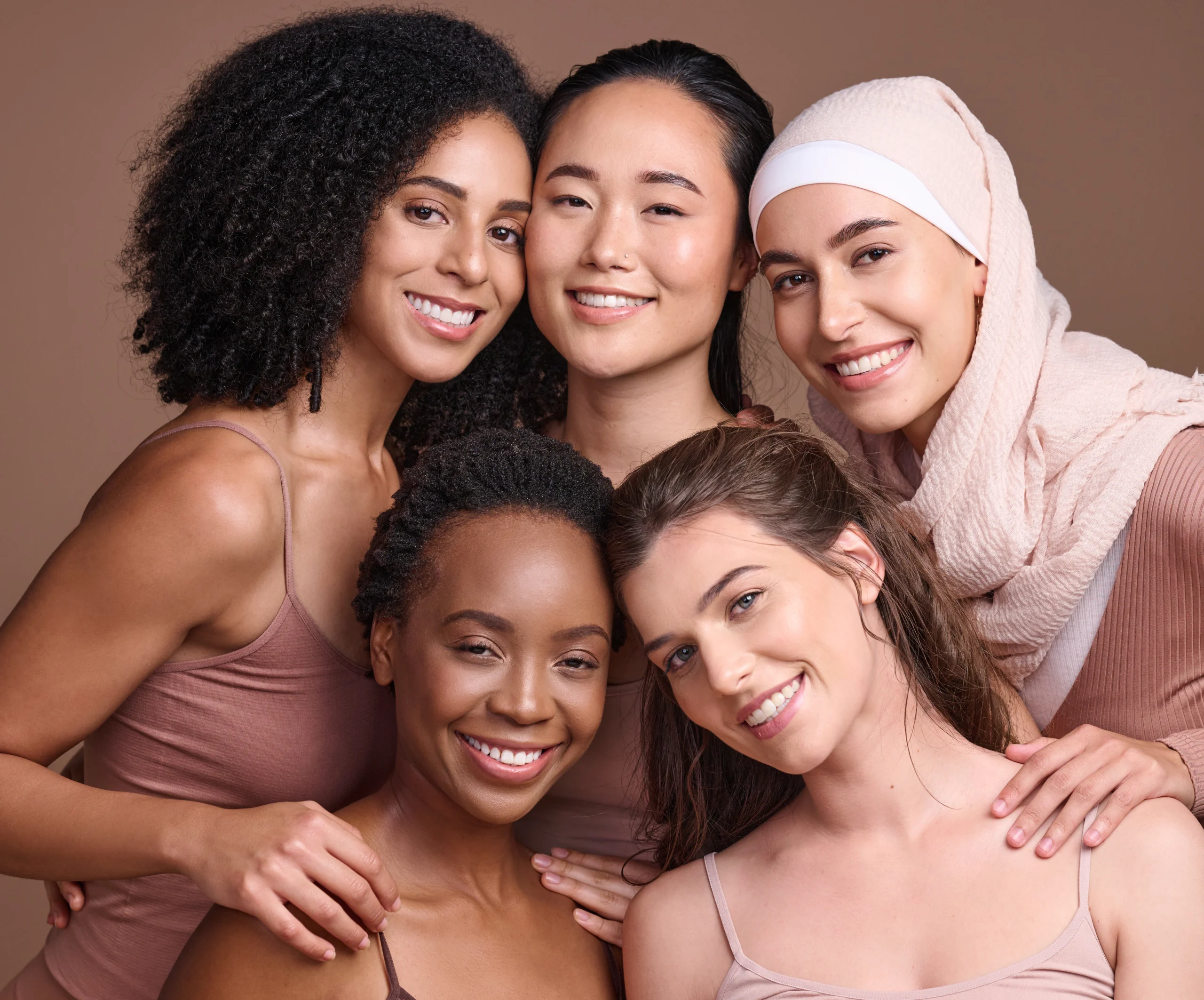 سيروم الجمال لتفتيح وترطيب البشرة - Cosmetics Saudi
